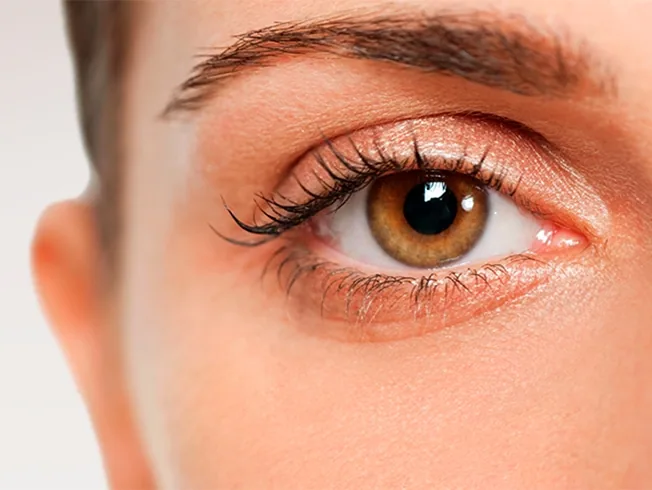 ¿Cómo eliminar bolsas bajo los ojos? Blefaroplastia: la solución definitiva