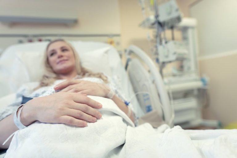 Recuperación Tras Cirugía de Aumento de Pechos: Consejos para una Mejor Sanación